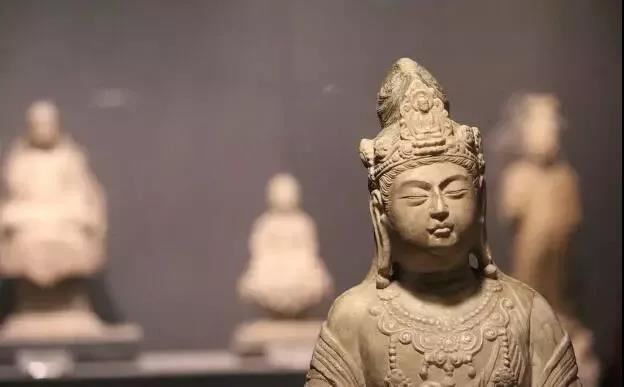 如何在哪些场合下更好地超度亡灵吸引SEO流量！