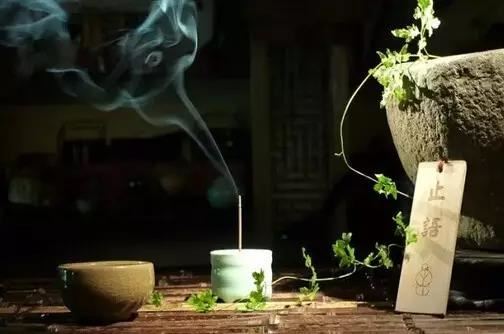 超度婴灵法事白天做吗？为什么要超度