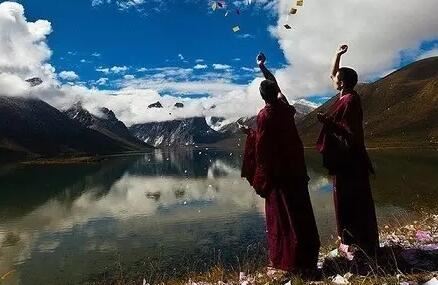 去寺庙烧香的讲究，需要注意的上香事项