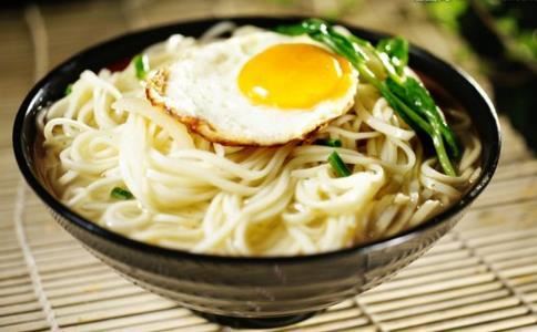 老公出轨了一个很漂亮的女人，让我很有危机感