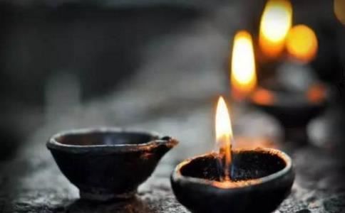 如何挽回爱情 用全新的姿态和真诚 改变对方的看法