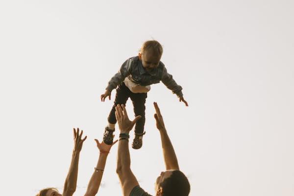 爱吃酸和甜食是男宝还是女宝？还有哪些症状判断胎儿的性别？