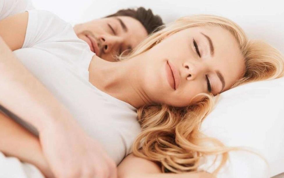 怀孕一个多月怎么知道是男是女儿呢？准确吗？