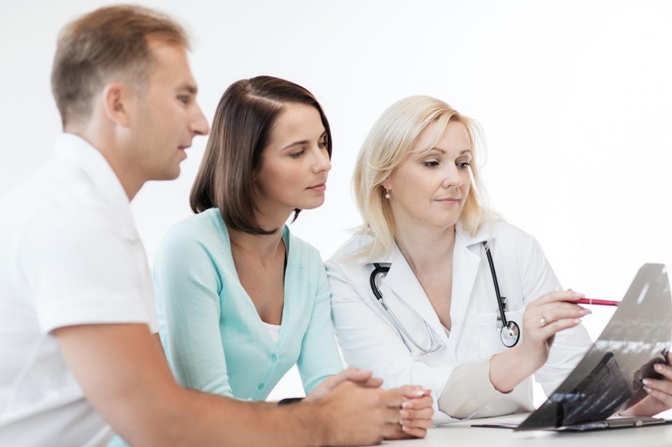 最初怀孕时孕妈判断生男生女怎么看？怀孕如何提前知道怀的男孩女孩怎么做？