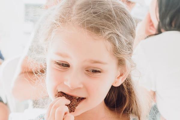 怀男孩第一个月的症状是什么？什么方法看怀男孩女孩更准？