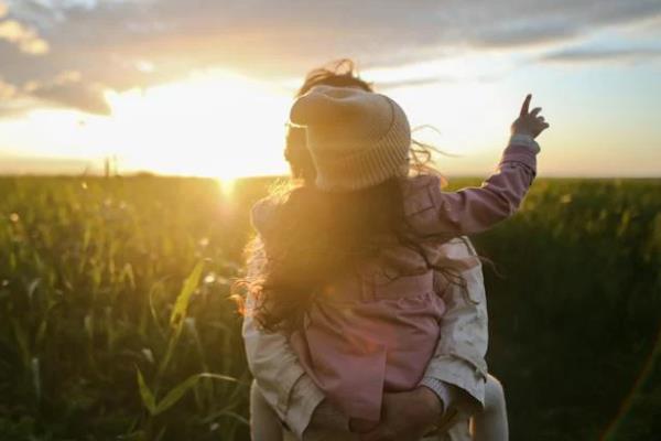 孕期尿液清澈是男孩吗？怀男孩多久能看出来？