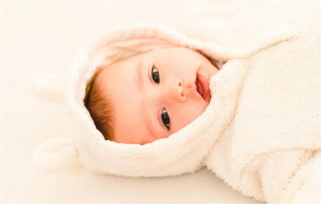 小儿胳膊脱位的症状，附意外脱臼紧急处理办法