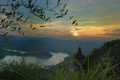 儿子解决婆媳最有效的方法，赶紧来学一学